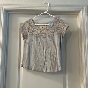 Hollister crop top blouse in light grey